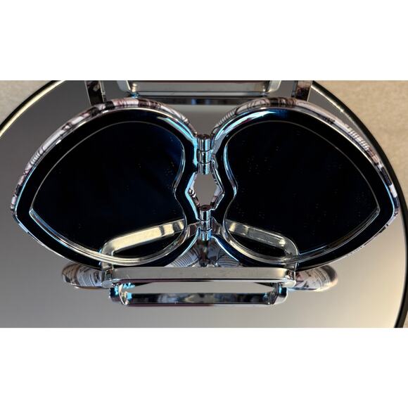 COMPACT MIRROR: Heart-Shaped White, Black, Beige, & Red w/Newspaper Design, NWOT - Picture 5 of 6